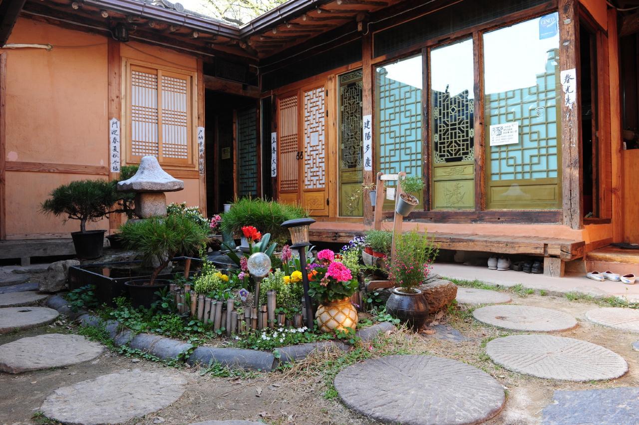 Pinetree View Hanok Guesthouse Jeonju Extérieur photo